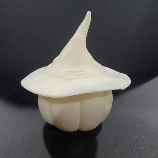 Pumpkin With Witch Hat